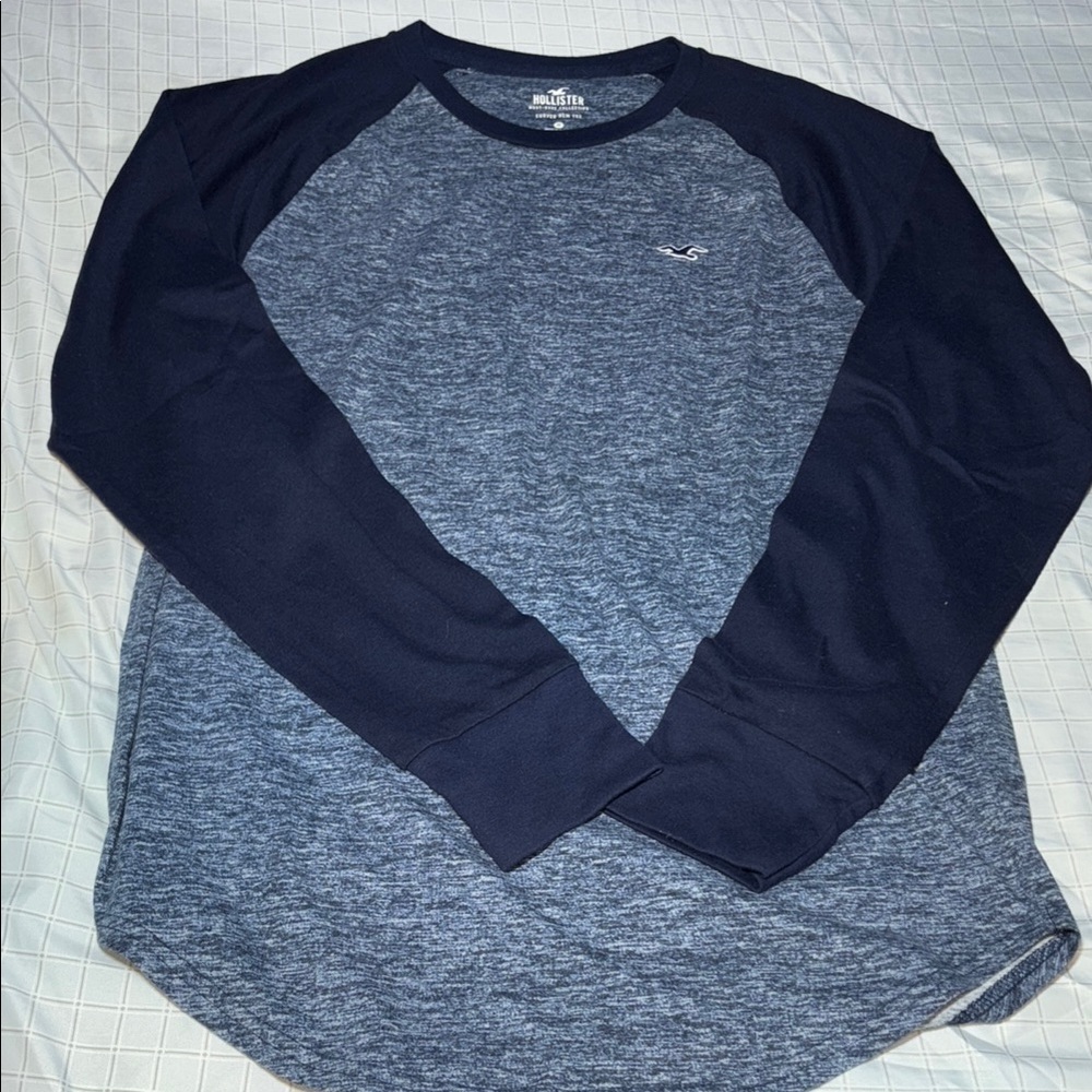 Hollister Men's Blue Long Sleeve Shirt